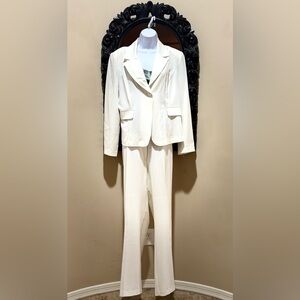Aroma Studio Pantsuit Eggshell White - Size: 16 - NWOT